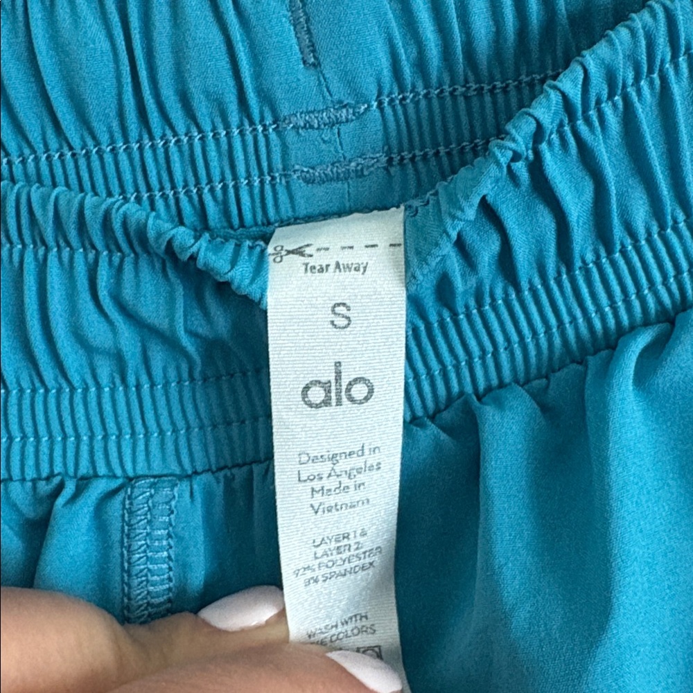 Alo Blue Splash Color Shorts Size Small - Picture 6 of 7